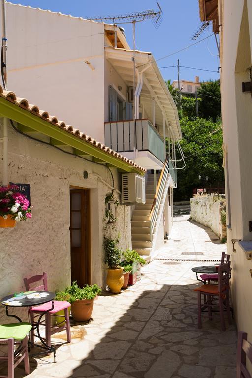 Central Studios In Agios Nikitas Pedestrian Zone 外观 照片