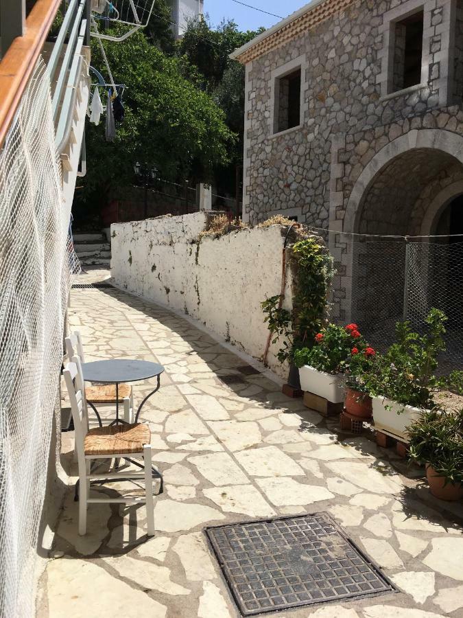 Central Studios In Agios Nikitas Pedestrian Zone 外观 照片